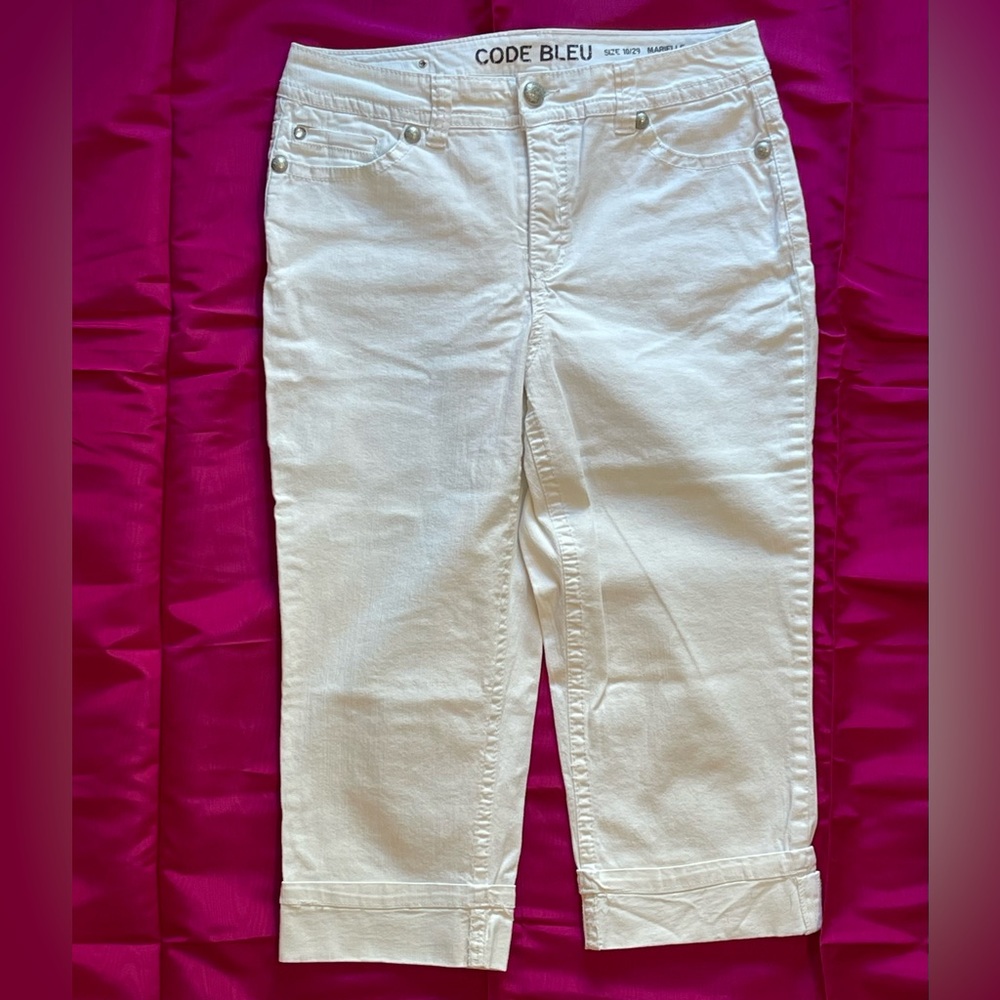 Code Bleu cropped jeans with rhinestone detailing. Size 10/29 Regular fit,